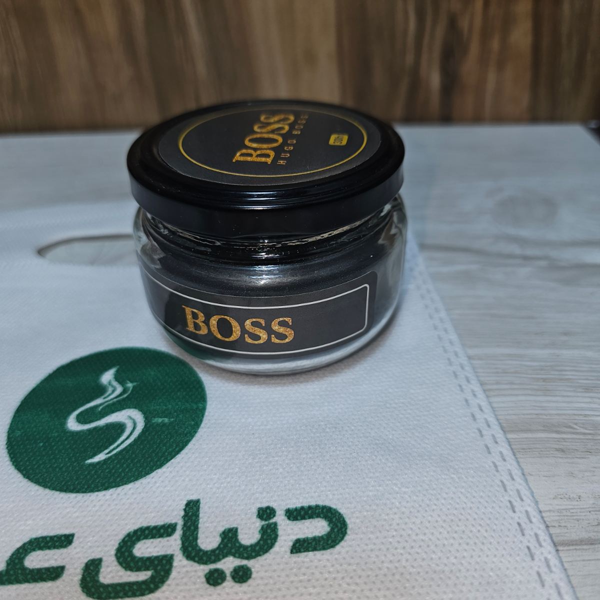 شمع معطر شیشه ای روژا 30 ساعت رایحه BOSS